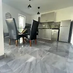 Апартаменты Regina Rex With Swimming Pool