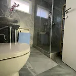 Regina Rex With Swimming Pool * Езера