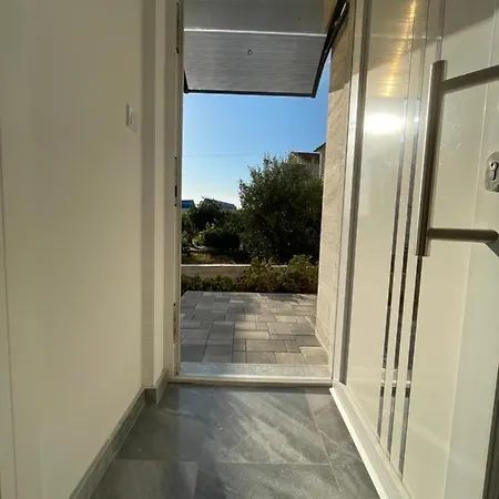Apartment Regina Rex With Swimming Pool