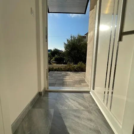 Apartment Regina Rex With Swimming Pool