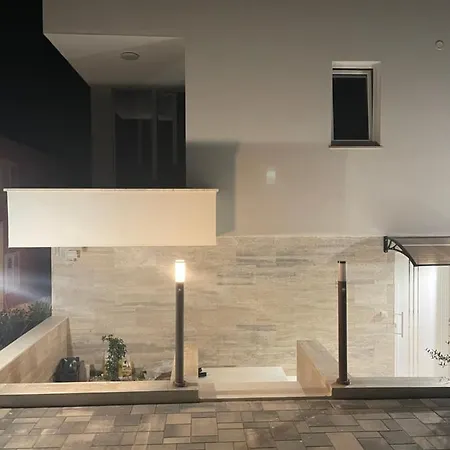 Regina Rex With Swimming Pool Lejlighed *