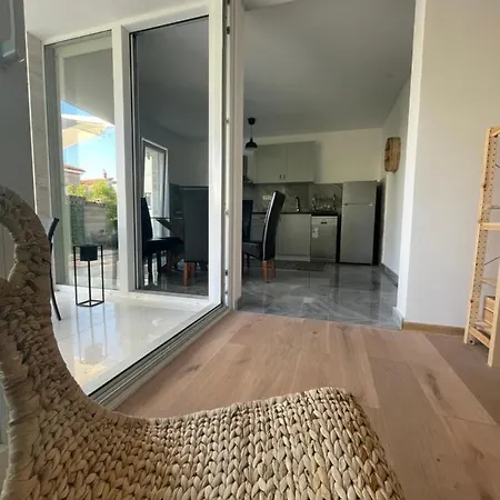 Regina Rex With Swimming Pool Jezera