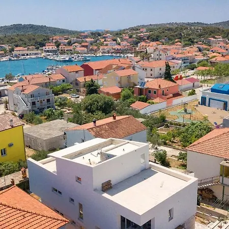 Regina Rex With Swimming Pool Lejlighed *