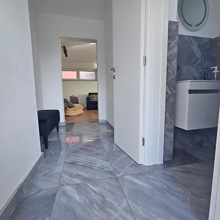 Regina Rex With Swimming Pool Jezera