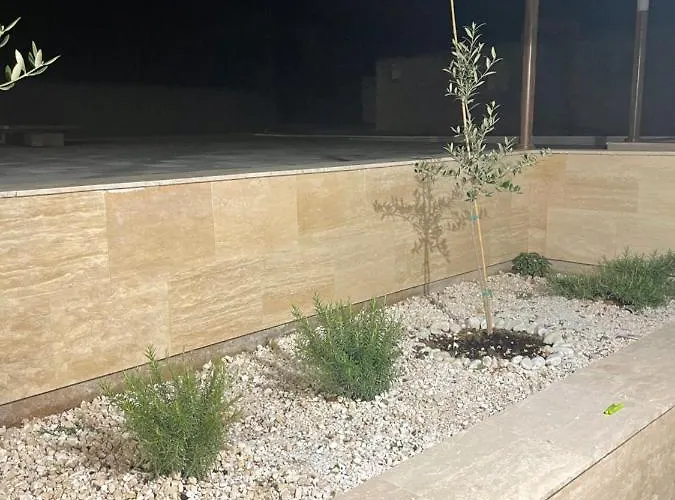 Appartamento Regina Rex With Swimming Pool Jezera