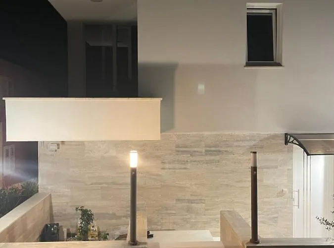 Regina Rex With Swimming Pool Appartamento *