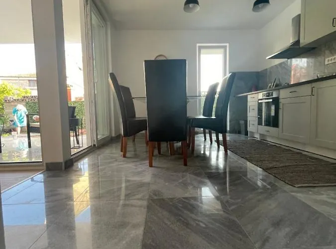 Appartamento Regina Rex With Swimming Pool *