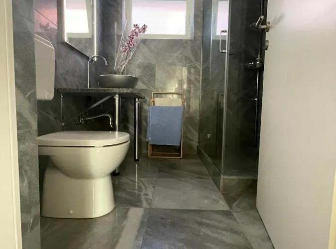 Regina Rex With Swimming Pool Jezera